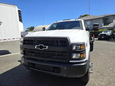 USED 2022 CHEVROLET SILVERADO 5500HD