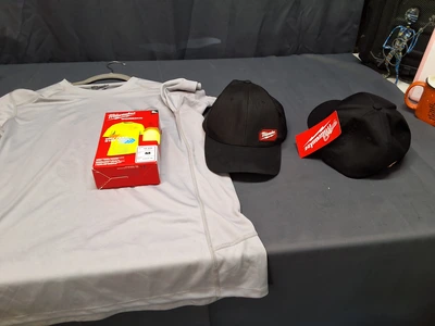 Used _UNKNOWN_ _UNKNOWN_ Apparel, Gloves, Lab Coats Michigan US | Miedema Asset Management Group #1424852