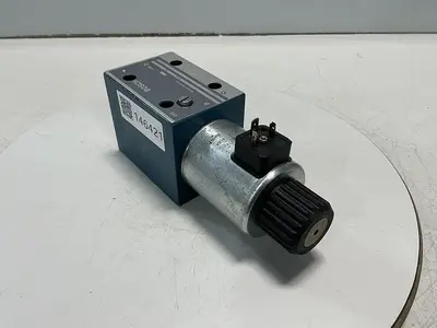 USED BOSCH 0 810 001 825