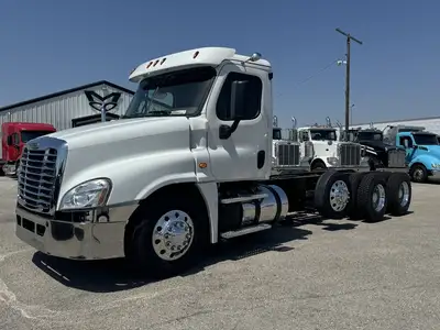 Used 2018 FREIGHTLINER CASCADIA CA125DC Dump trucks Texas US | MCO Truck & Equipment #1513779