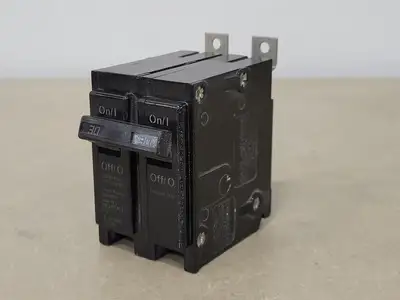 Used COMMANDER BQL230R Switchgears British Columbia CA | Lenmark #239824