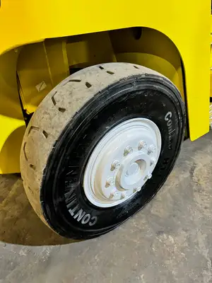 Used 2020 Yale GDP300EC Internal Combustion Forklifts: Pneumatic Tire New York US | United Lift #1446825