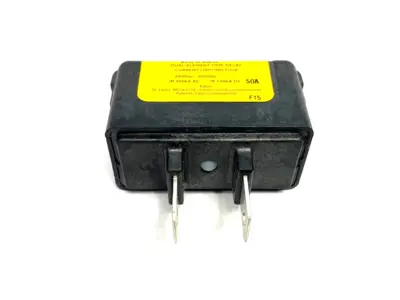 USED EATON BUSSMANN LOW-PEAK™ CUBEFUSE™ FUSE BLOCK, UL CLASS CF, DUAL ELEMENT