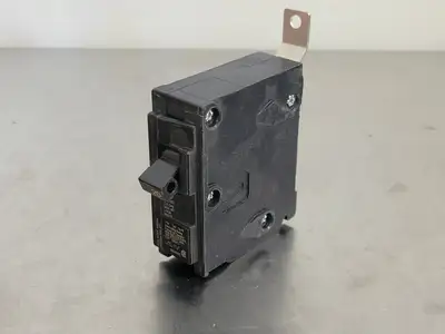 20 Amp, 1 Pole, 120/240 volts Circuit Breaker B120