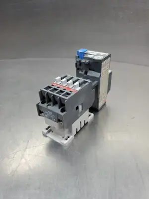 ABB A123010 28A 1000VAC Contactor w/TA25DU Auxiliary Contactor. 4A43