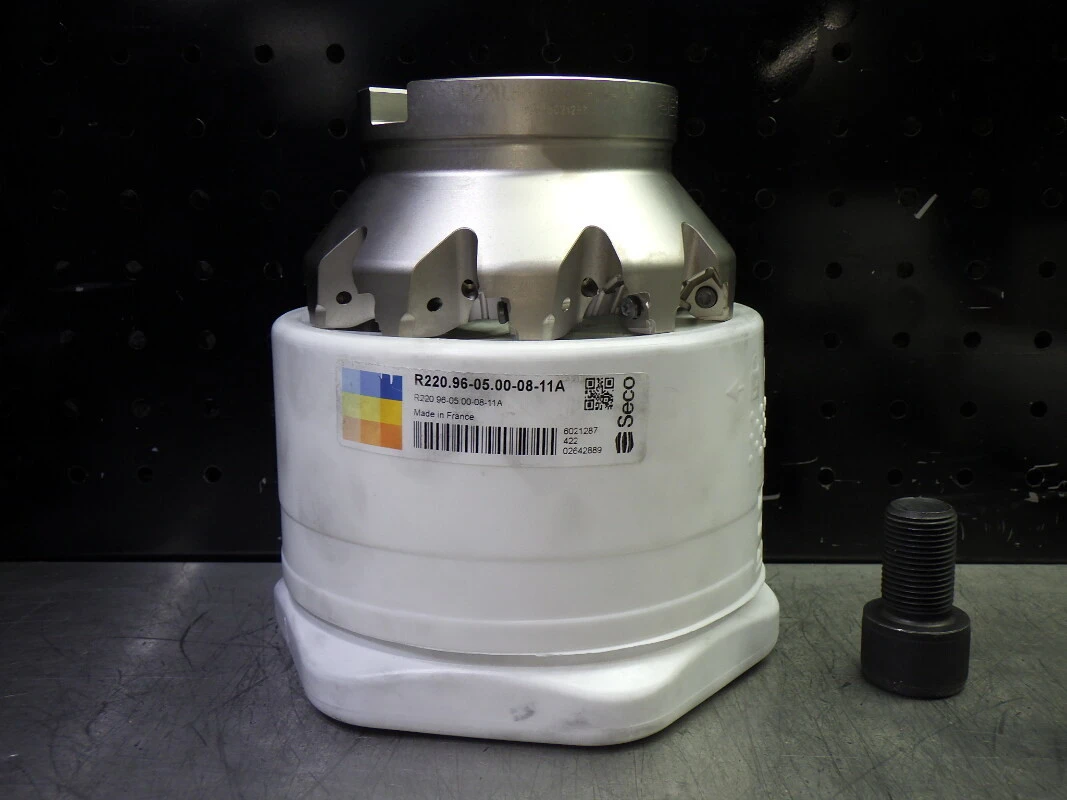 SECO 5" Coolant Thru Facemill 1.5" Arbor R220.96-05.00-08-11A (LOC425)