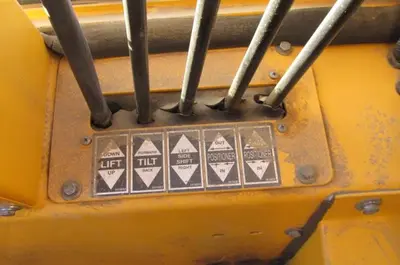 Used 2012 LOAD LIFTER 2416-12D Internal Combustion Forklifts: Pneumatic Tire Manitoba CA | Conquest Truck & Auto Sales #1421379