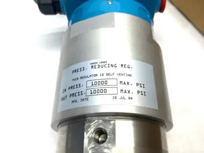 USED EMERSON TESCOM INTEGRATED REGULATOR, ER 3020SI-1 ELECTROPNEU. CONTROLLER