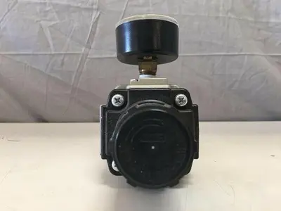 USED PRESSURE REGULATION SYSTEM W/ NORGREN R22-405-RNMA, DWYER FLOW METER & 316 VALVE