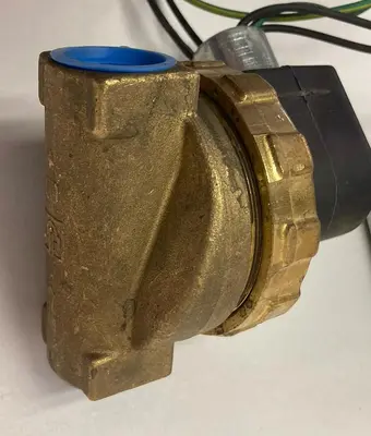 Used PARKER 12FS5C2348ACF4C05 Solenoid Valves Ohio US | Surplus Asset Holdings #1403077