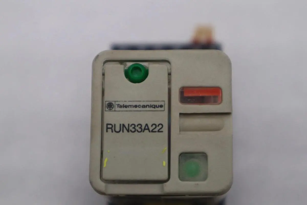 Telemecanique RUN33A22 BD 24VDC STOCK L-67-C
