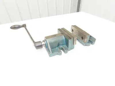 Bison 6522 Two Piece Machine Vise 6" Jaw Insert Width With Handle
