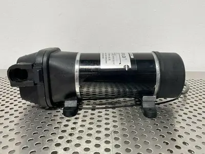 USED SINGLO FL-41 WATER SYSTEM PRESSURE DIAPHRAGM PUMP 4.5 GPM 17L / MIN