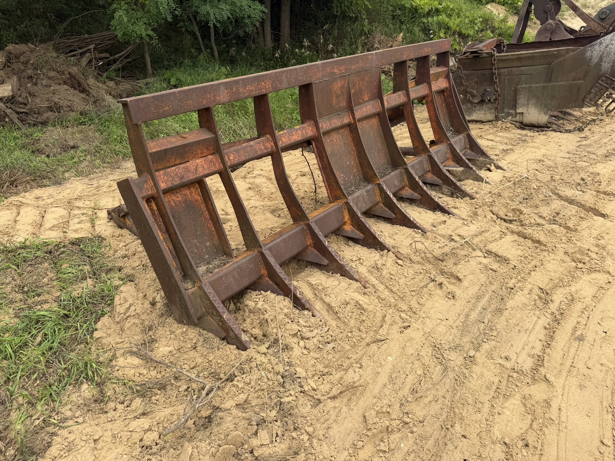 Used _UNKNOWN_ _UNKNOWN_ Landscape Rakes Michigan US | Miedema Asset Management Group #1372352