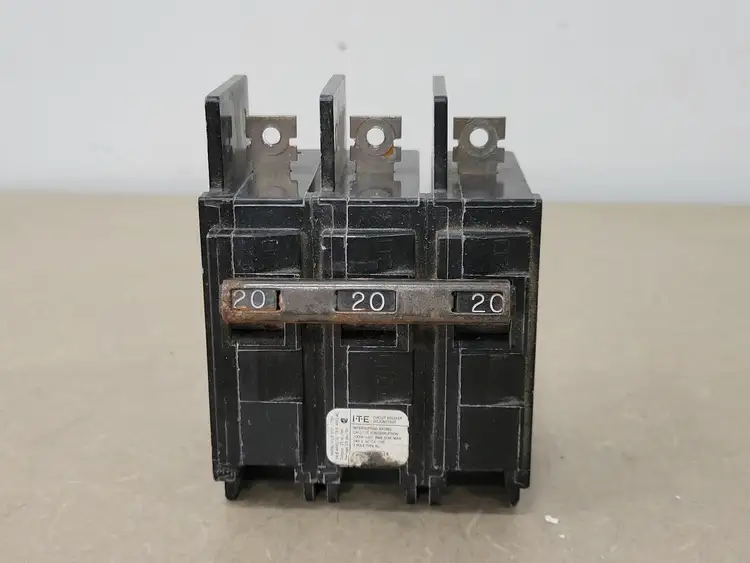 Used SIEMENS BQ3B020 Switchgears British Columbia CA | Lenmark #239815