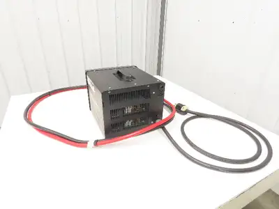 Used CROWN _UNKNOWN_ Battery Chargers Indiana US | Arrow Industrial #1408586