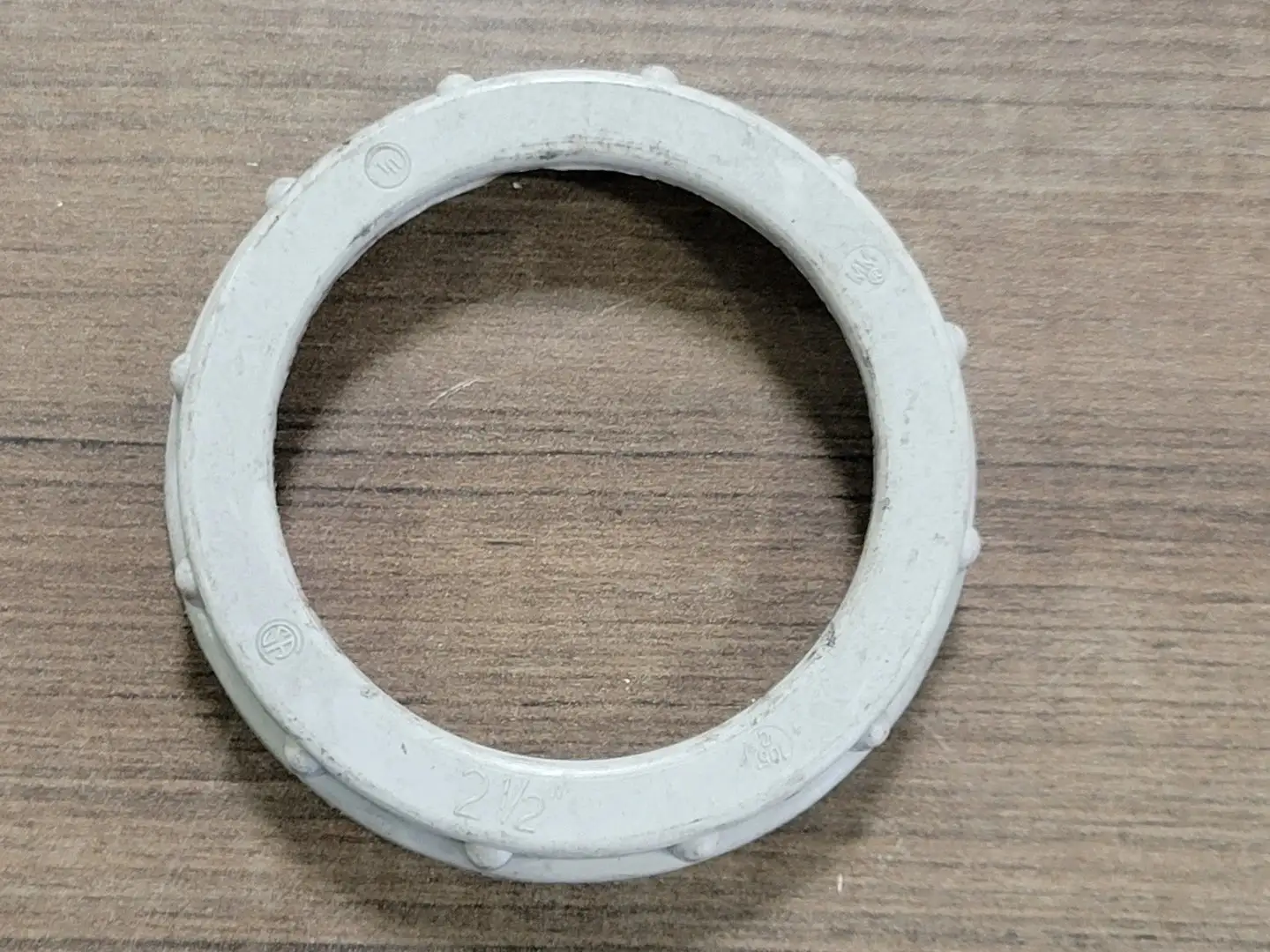 2-1/2" Plastic Bushing (Bag of 49)