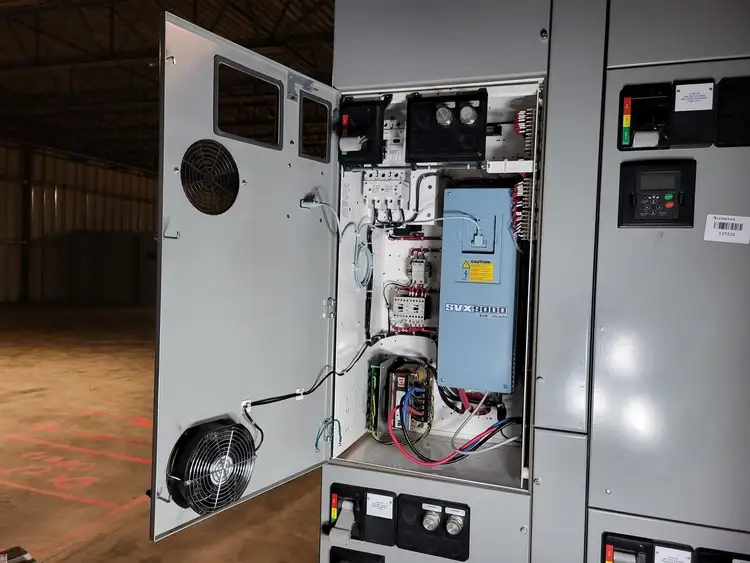 Used EATON SVX025A1-5A4N1 Switchgears British Columbia CA | Lenmark #240169