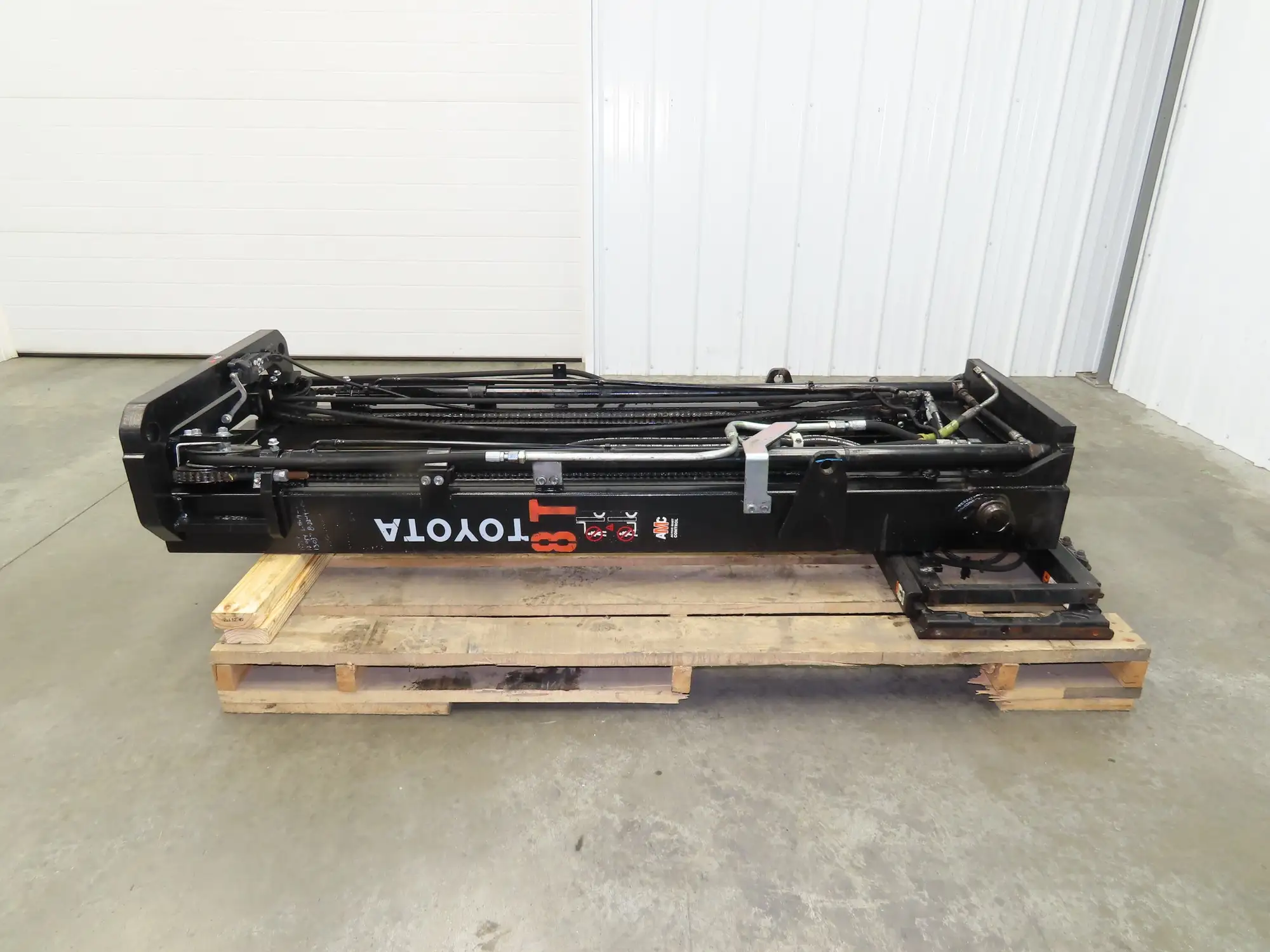 Toyota 8FBE15U Forklift Mast 189" 3-Stage Tilt Class II 2500lbs Capacity