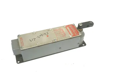 NEW NAMCO EA700-90000 LIMIT SWITCH EA70090000
