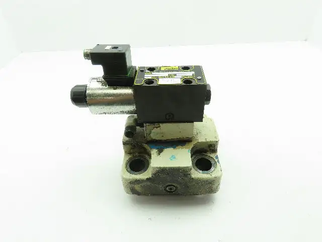 Used VICKERS PARKER _UNKNOWN_ Valves/Fittings | Arrow Industrial #625037