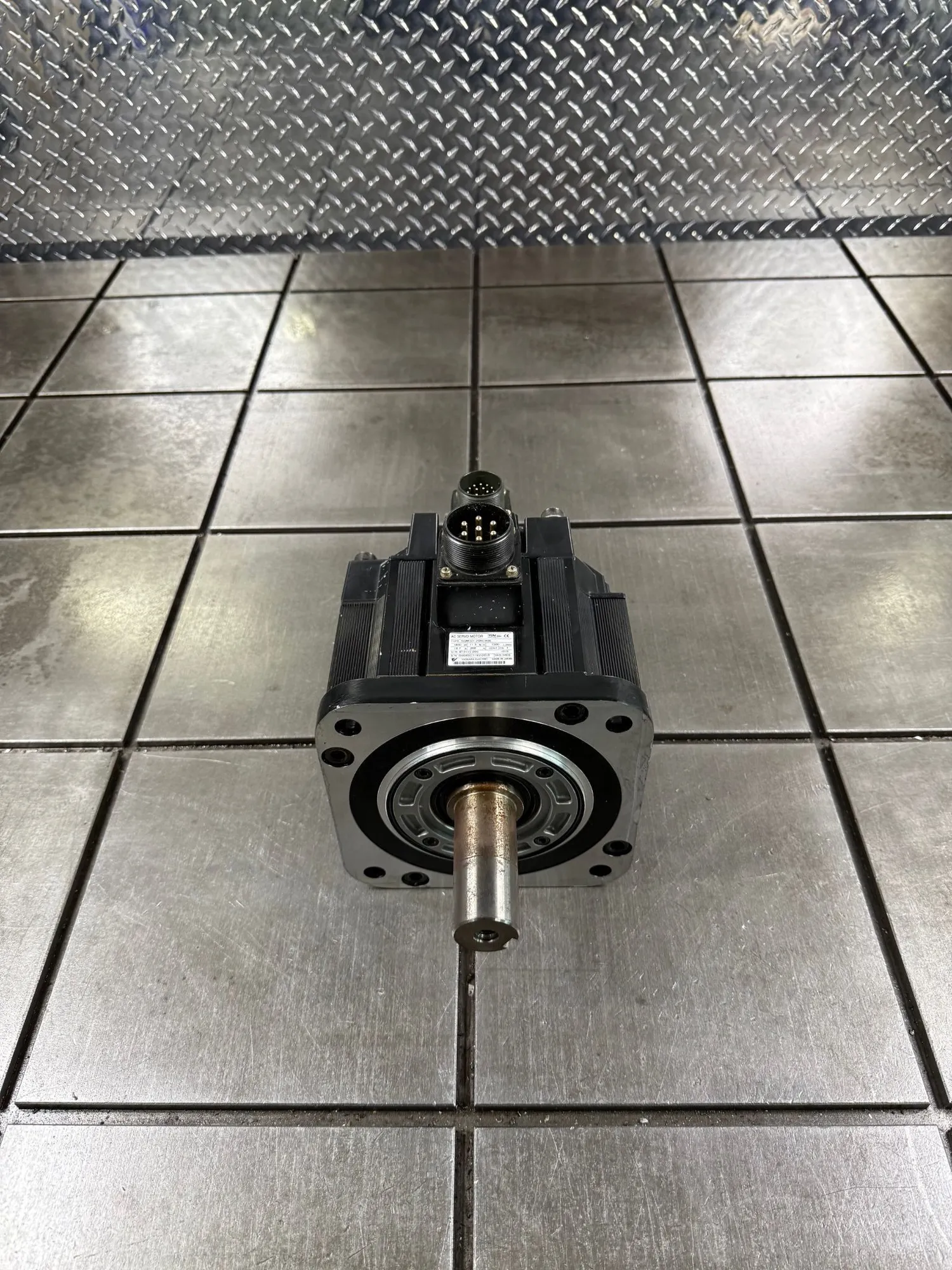 USED YASKAWA SGMGH-20ACA6E