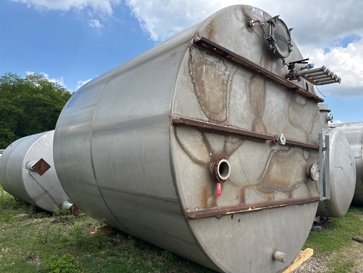 Used _UNKNOWN_ 10,000 Gallon Stainless Steel Tanks New Jersey US | Perry Equipment #123200