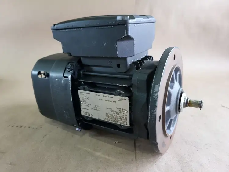 Used SEW-EURODRIVE DRS71S4BE05HF/FG/RI Motors (misc) British Columbia CA | Lenmark #246763