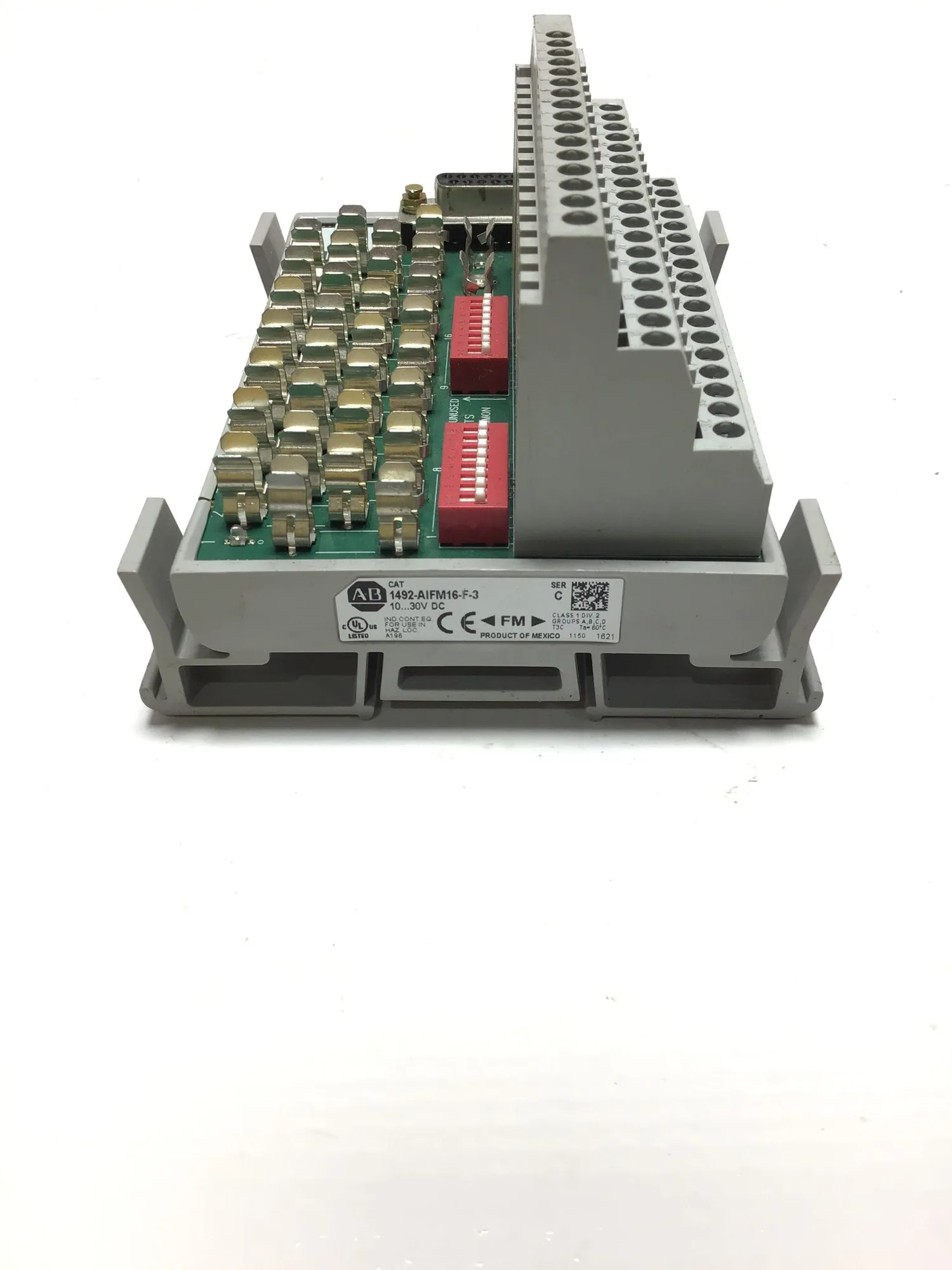 Allen-Bradley 1492-AIFM16-F-3 Analog Interface Module Ser C
