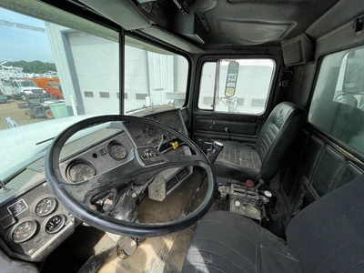 Used 1995 MACK RD688S TRI-AXLE Dump trucks Michigan US | Miedema Asset Management Group #1355014