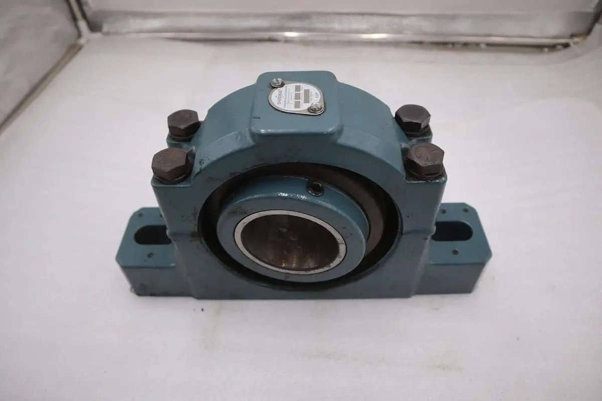 Dodge 023392 KDI 215 Pillow Block Roller Bearing 233 - NEW NO BOX - STOCK CC54