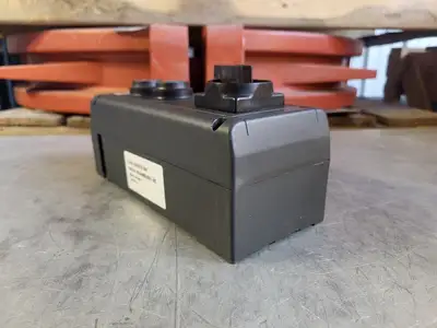 NEW CROUSE-HINDS GHG434