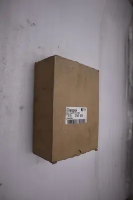 NEW OPEN BOX SIEMENS 3RT1044-1BB44 CONTACTOR 3RT10441BB44 STK CC182