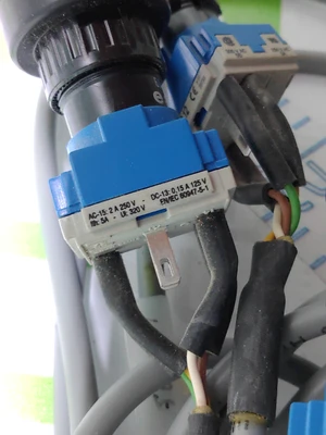PUSH BUTTON SWITCH 61-8420.12 61-1100.0