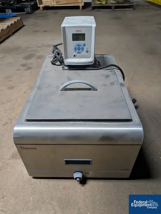 Used Thermo Scientific Thermo Scientific HAAKE S30 Heated Circulating Water Bath with SC100 Digital Circulator Baths / Circulators Michigan US | Federal Equipment Company #1512803
