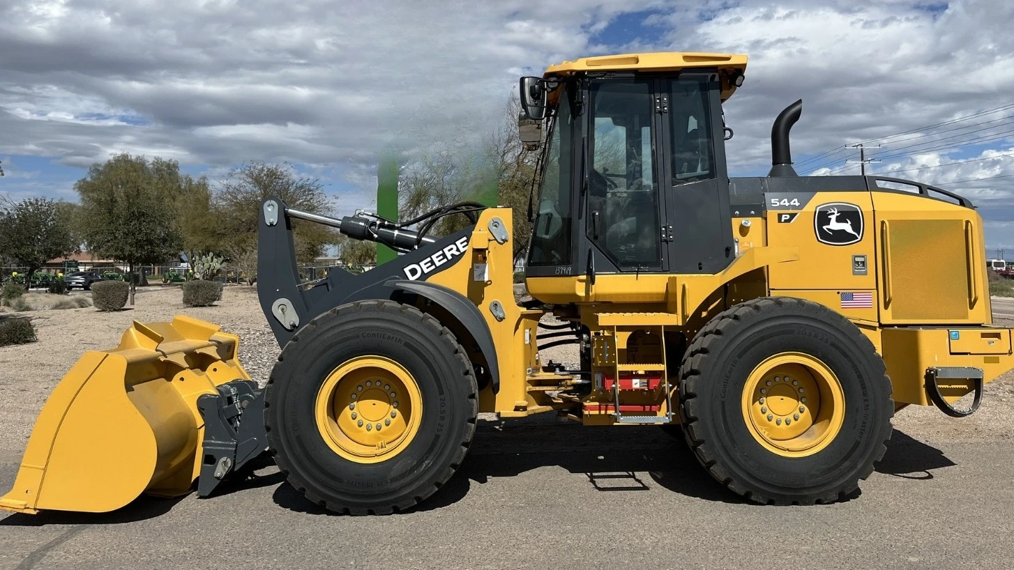 USED 2023 Deere 544P-TIER