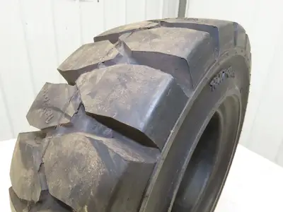 GS-Solid 18X7-8 4.33 Forklift Tire Resilient Solid Traction Black