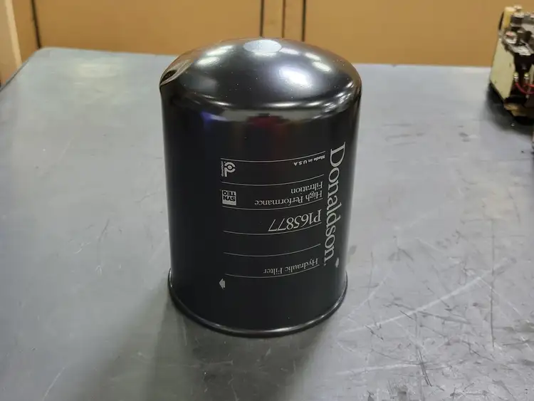 Used DONALDSON P165877 Parts (Hydraulics and Pneumatics) British Columbia CA | Lenmark #265722