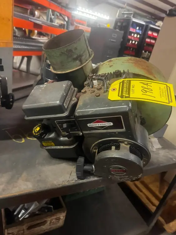 Used _UNKNOWN_ _UNKNOWN_ Leaf Blowers (Commercial) Ohio US | Myron Bowling Auctioneers Inc #1507919
