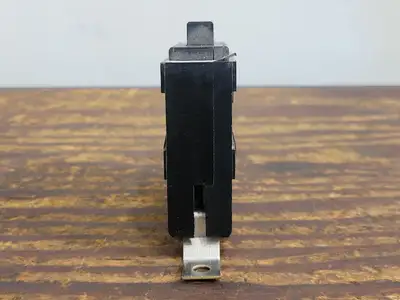 USED CUTLER-HAMMER BA120