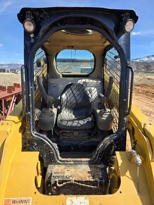 USED 2017 CATERPILLAR 259D