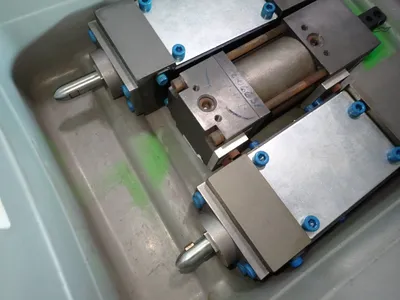 USED PHD C4976 / C4975