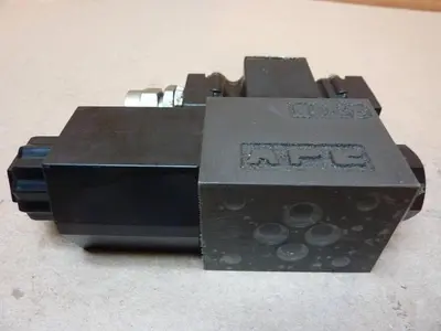 USED YUKEN DSG-01-3C2-D24-5090