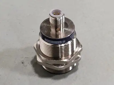 NEW TELEMECANIQUE XS530B1PAM12