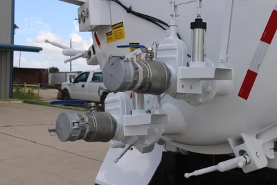Used 2019 KENWORTH T880 Septic/Sewer/Vacuum Trucks Texas US | Roll Off Truck World #1491813