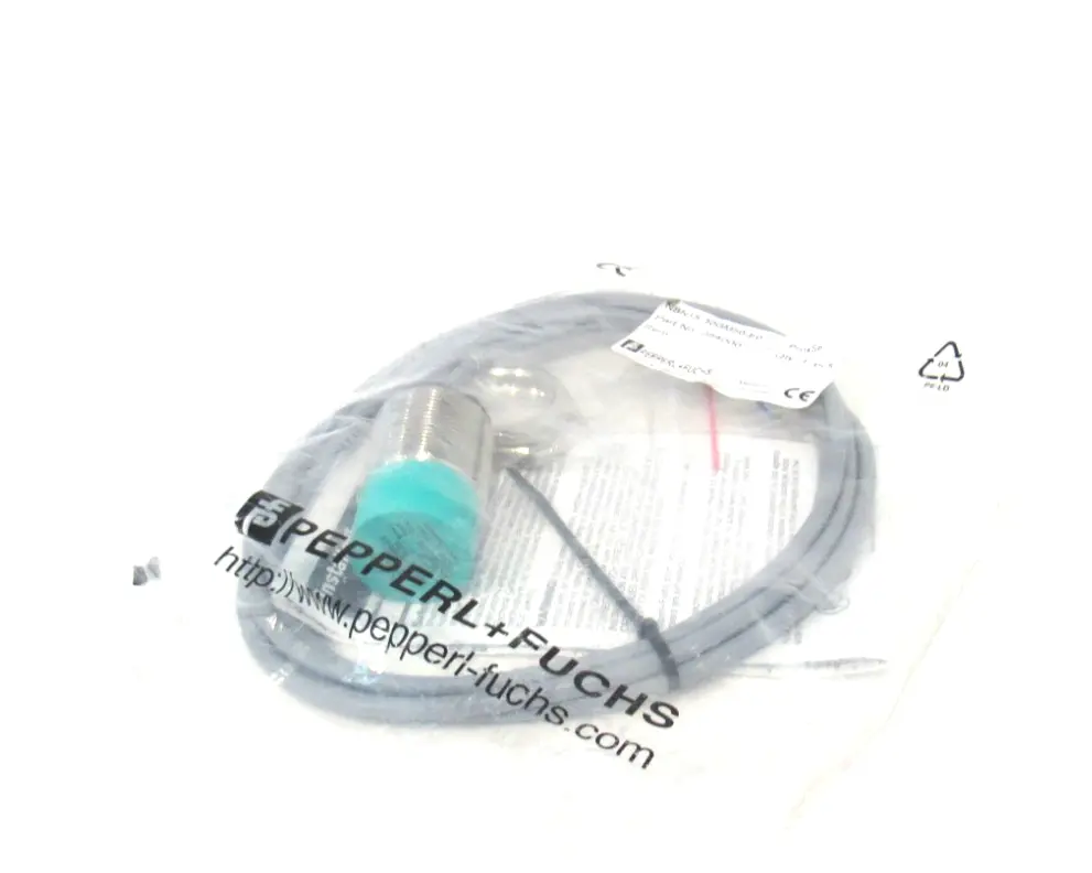 NEW PEPPERL+FUCH NBN15-30GM50-E0 PROXIMITY SENSOR 084000 NBN1530GM50E0