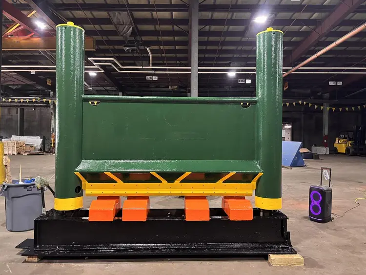 Used BLACK CLAWSON ROLL SPLITTER Roll Splitters Pennsylvania US | Global Equipment International, LLC #933338