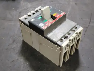 40 Amp, 3 Pole, 480-600Y/347 volts Circuit Breaker
