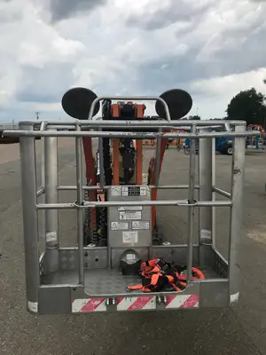 Used 2012 JLG X700AJ Crawler Boom Lifts New York US | United Lift #1446975