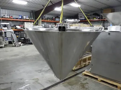 SS Insulated Liquid Scaling Hopper